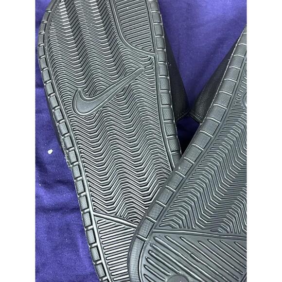 Nike Benassi 12 JDI Black/White Men Slides Sandal 343880090 - Picture 8 of 10